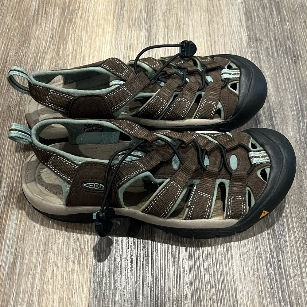 Keen women’s Newport h20 brown teal slip on sandals size 8 - Picture 2 of 9